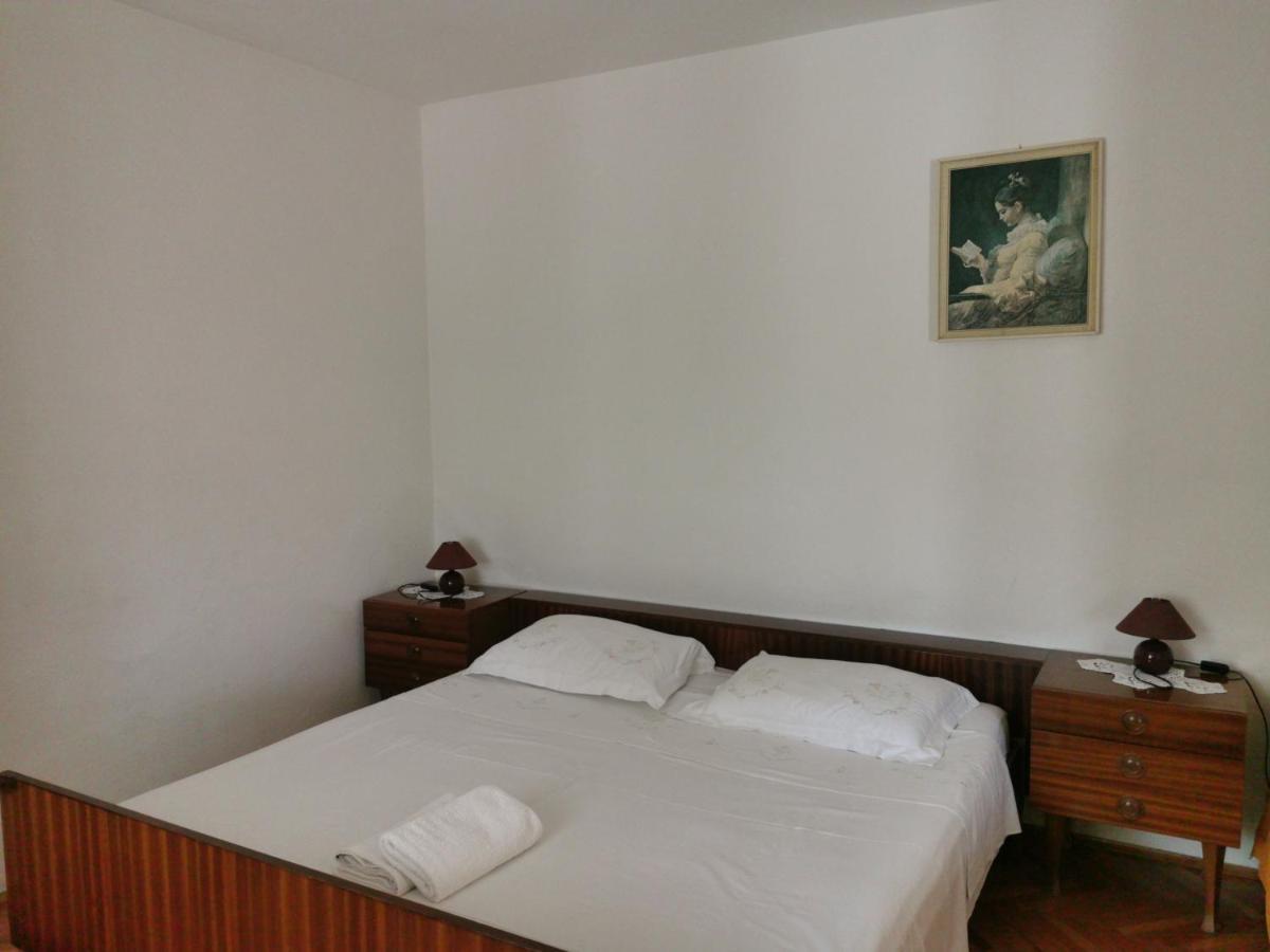 Room Dobrenka Хвар Экстерьер фото