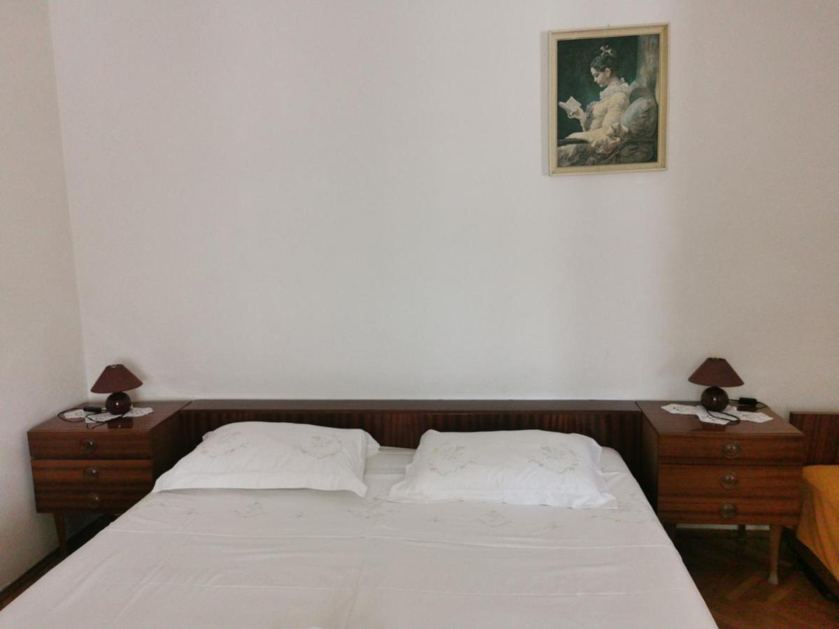 Room Dobrenka Хвар Экстерьер фото